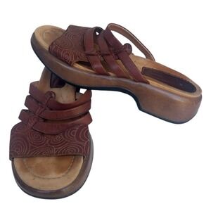 Dansko Lacey Tooled Leather Strappy Slide Sandals Brown Size EU 39 US 8.5-9
